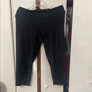 Black Cropped Leggings